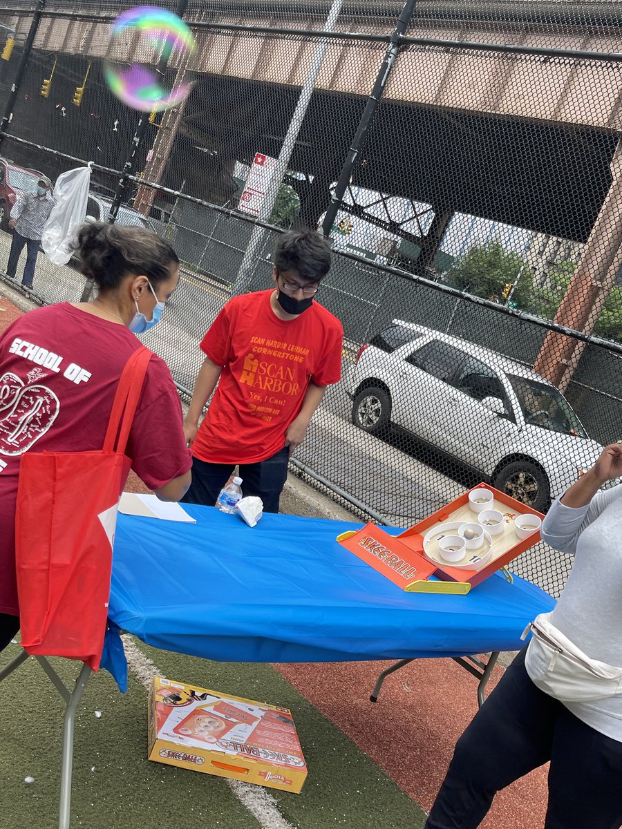 School of Authors tweet media