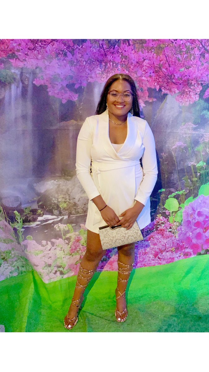 notJustNadia's tweet photo. You cant break a girl that has walked through fire and danced in storms.
#strongwomen #baddie #BlackWomen https://t.co/SbGFQl1zhg
