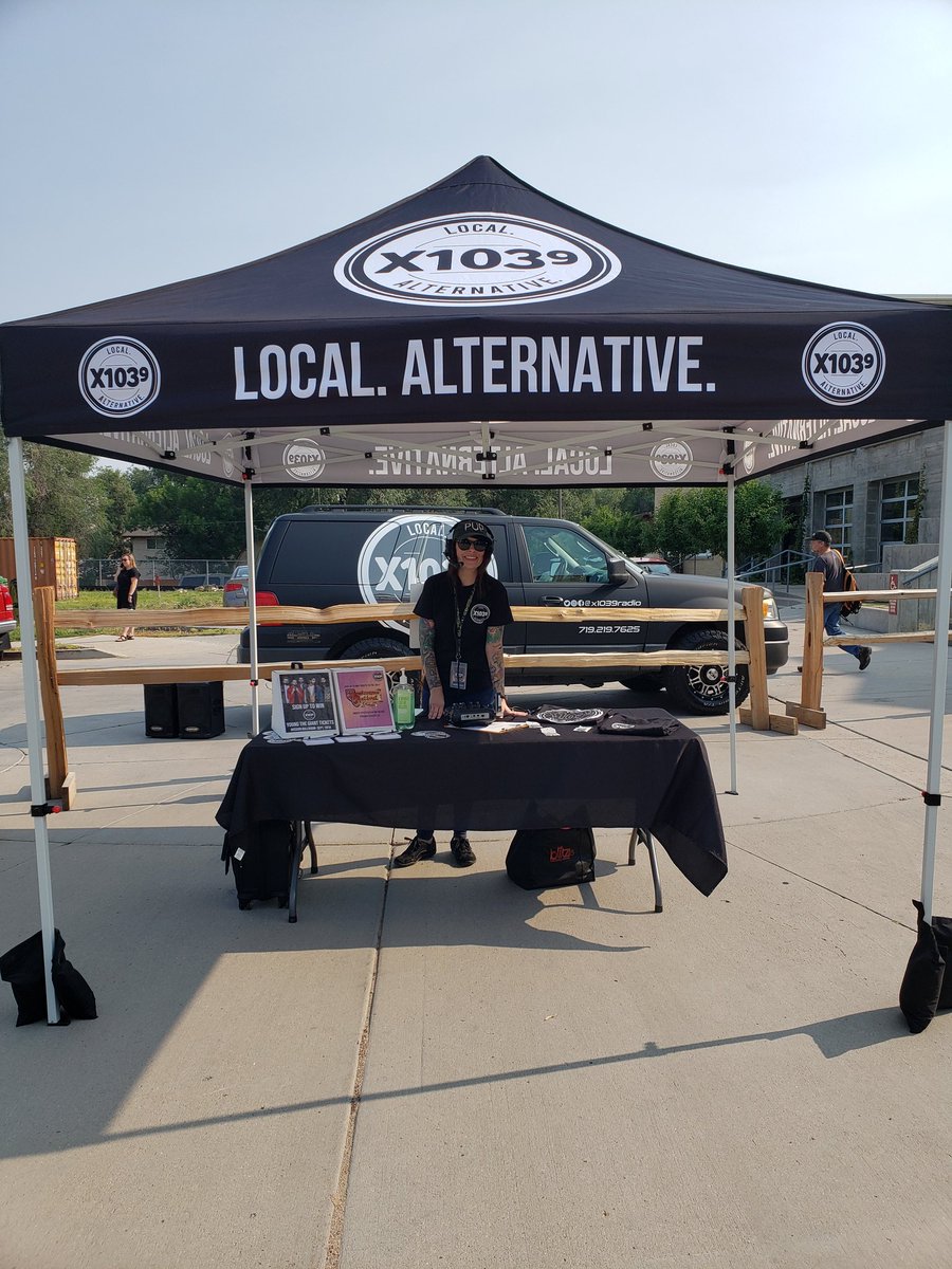 It's #summerschool time! Come hang out and enter to win <a href="/youngthegiant/">Young the Giant</a> tickets! Grab a brew and play some games. Beat @summerjustice or @Aubreyx1039 to win a T-shirt! See ya at <a href="/BristolBrewing/">Bristol Brewing Company</a>! 

#colorado #ivywildschool #brewery #summervibes