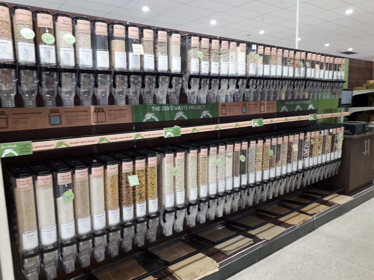 RefillZero's tweet photo. @coopuk Wellesbourne install turned 1 year old a few days ago! @queenswoodfoods gave the #zerowasterefillhub install a present by updating the point of sale material. The upgrade looks fantastic and it's now time to celebrate the new look!
#coop #queenswood #retail #refillstation https://t.co/7WYceYSVQ8