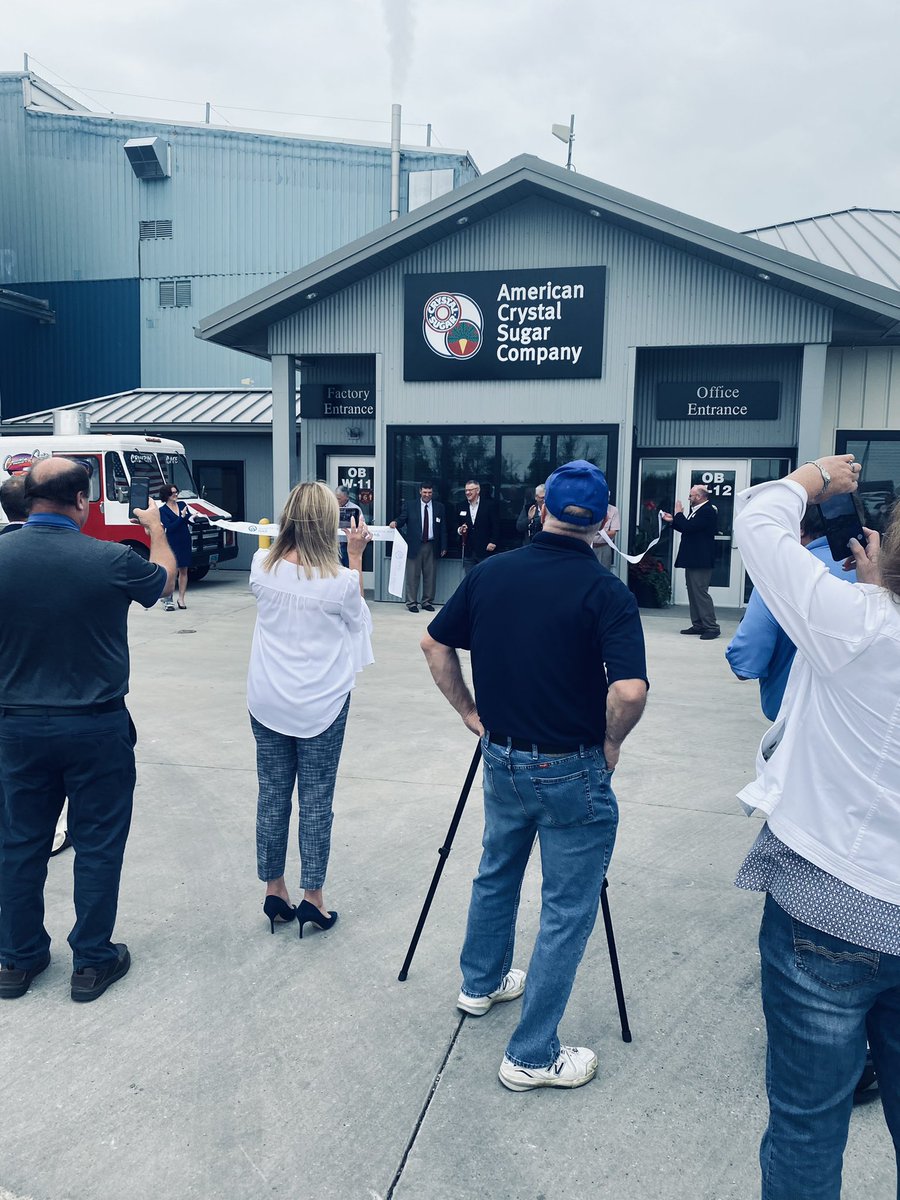 CrystalCoLisaB's tweet photo. Our #CommunityRoots are on display today in bringing Natural Gas to the #Hillsboro @CrystalSugarCo factory and the communities of Hillsboro, Mayville and Portland. #communitypartners https://t.co/UReWaYgvpr