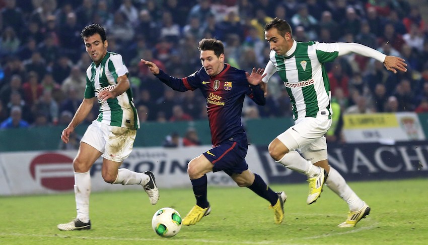 tonicruzgon's tweet photo. Pudimos disfrutar-y sufrir-del mejor jugador de su tiempo en El Arcángel 2 veces. Messi jugó andando en 2012 en Copa y metió 2 goles y en Liga en mayo de 2015 otro doblete en el ignominioso 0-8. También nos coló otro en el Camp Nou en el 5-0 de la primera vuelta. Extraterrestre. https://t.co/thrgBnQ7Gn