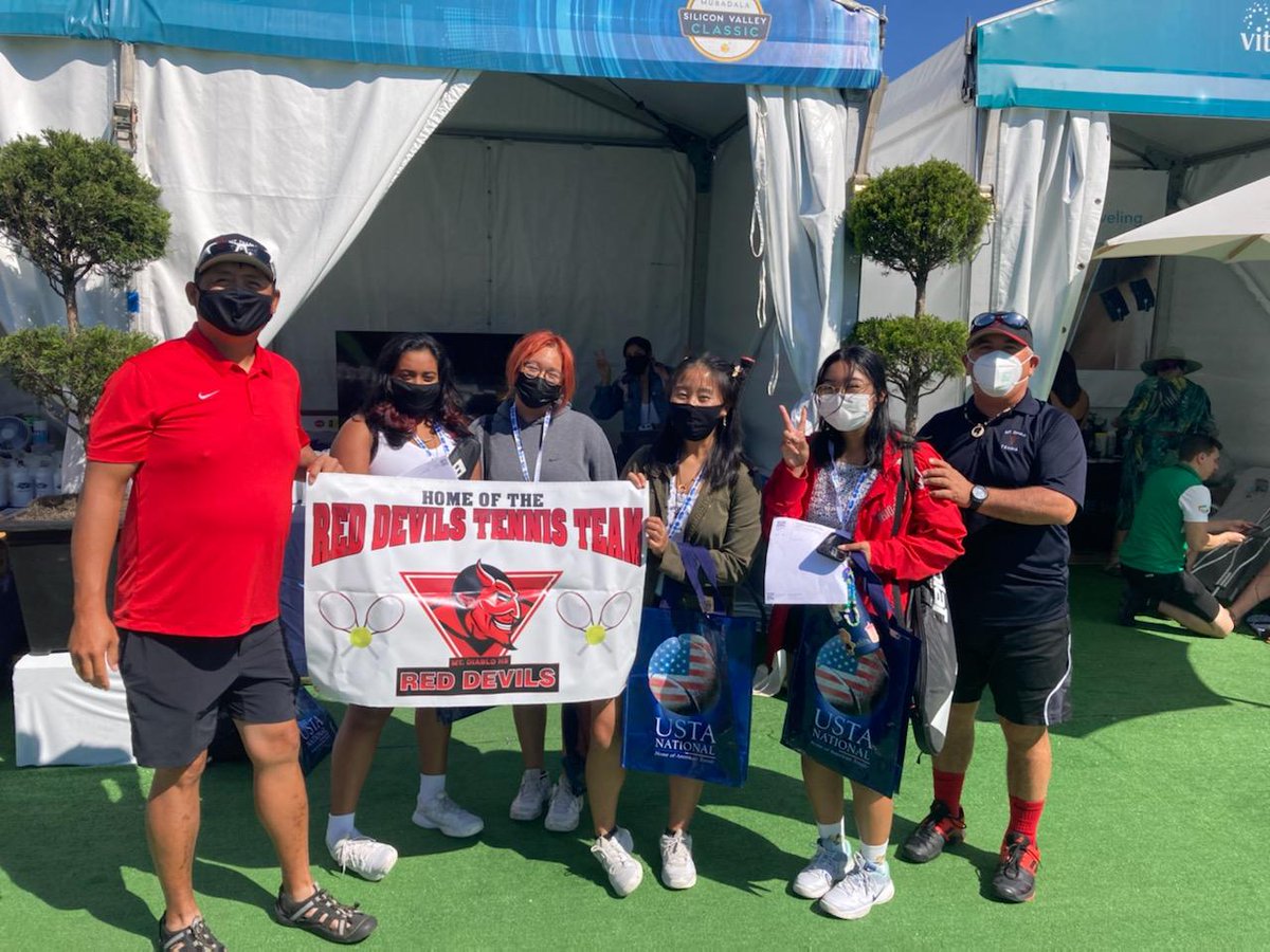 davidpintado727's tweet photo. Mount Diablo HS Red Devils Tennis team having a blast! https://t.co/PmOCVaQ5Ym