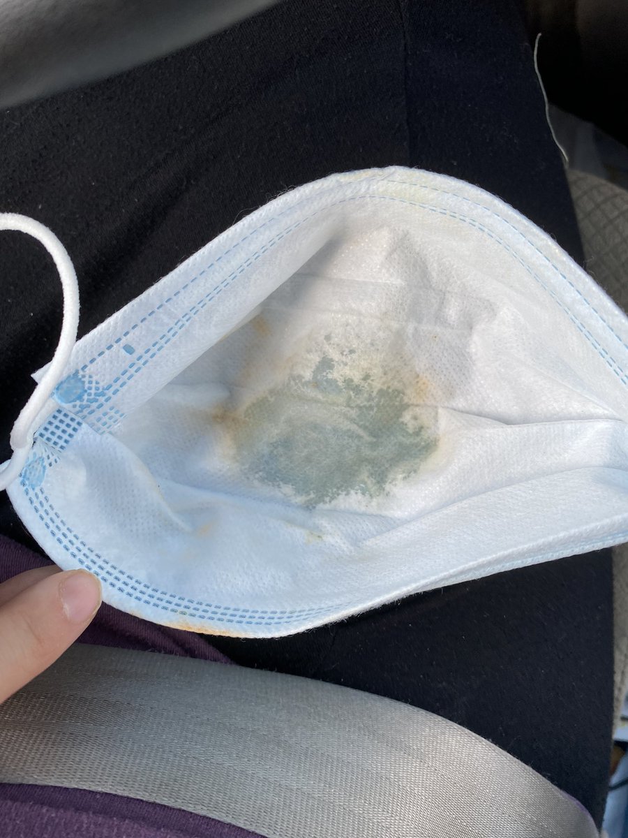 bethanyshondark's tweet image. This mask is like this after one day.