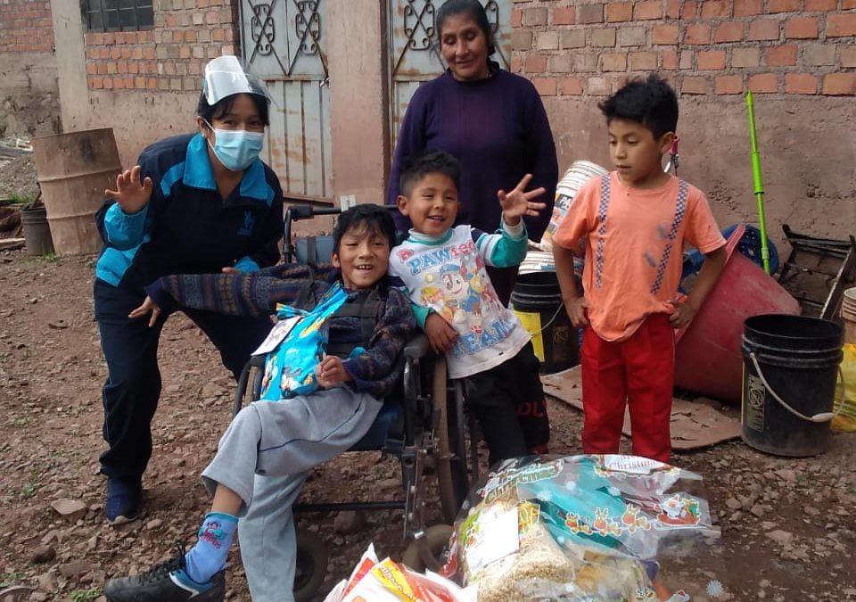 Despite the shutdowns, anxiety and stress that the pandemic has brought, our Manos Unidas Peru teachers continue to bring joy to the classrooms and homes of our students. Read an update from our teachers here: manosunidasperu.org/joy-amongst-an…
