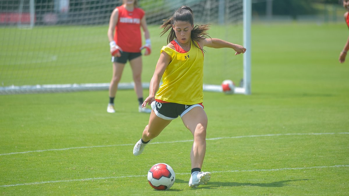 GovsWSOC's tweet photo. Season 2⃣0⃣ is underway at Morgan Bros. Soccer Field! 🎩⚽️

📸 --> https://t.co/NbFTDCyXoU

#LetsGoPeay https://t.co/wbbZxemUpK