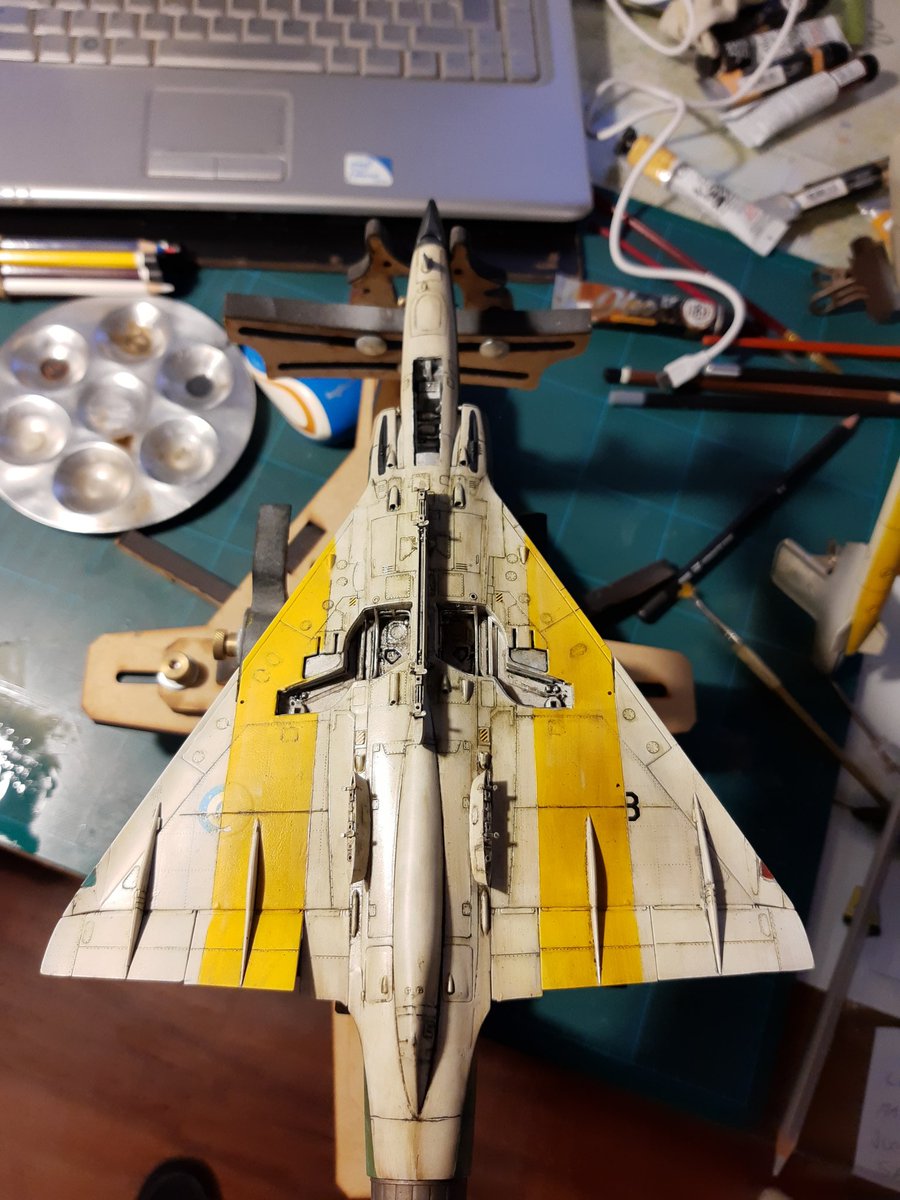Dani_Efe's tweet photo. Lavado con óleos Dagger C418 Kinetic 1/48 #148scale #kineticmodels #akinteractiveofficial #dagger #miragedagger #fuerzaaereaargentina #avutardassalvajes #scalemodelword #scalemodel #plasticmodels #modelismo #modelaircraft #modelismoargentino https://t.co/mrvfYTDkmj