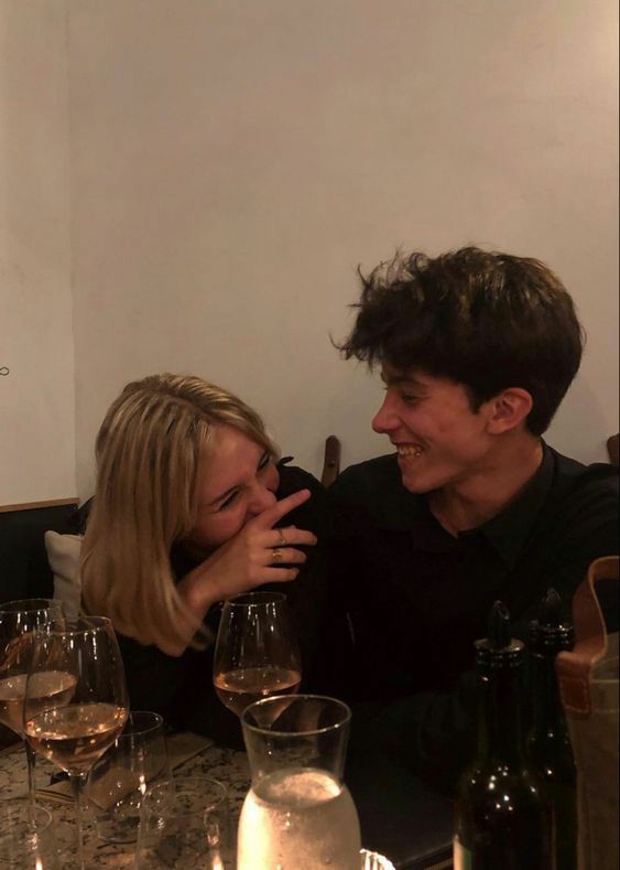 sbtrlnwy's tweet photo. Dia tbm do gêmeo da minha bff
Te amo Reg! Conte sempre comigo pra tudo 

@regqqblk https://t.co/xKrtGHGX0R