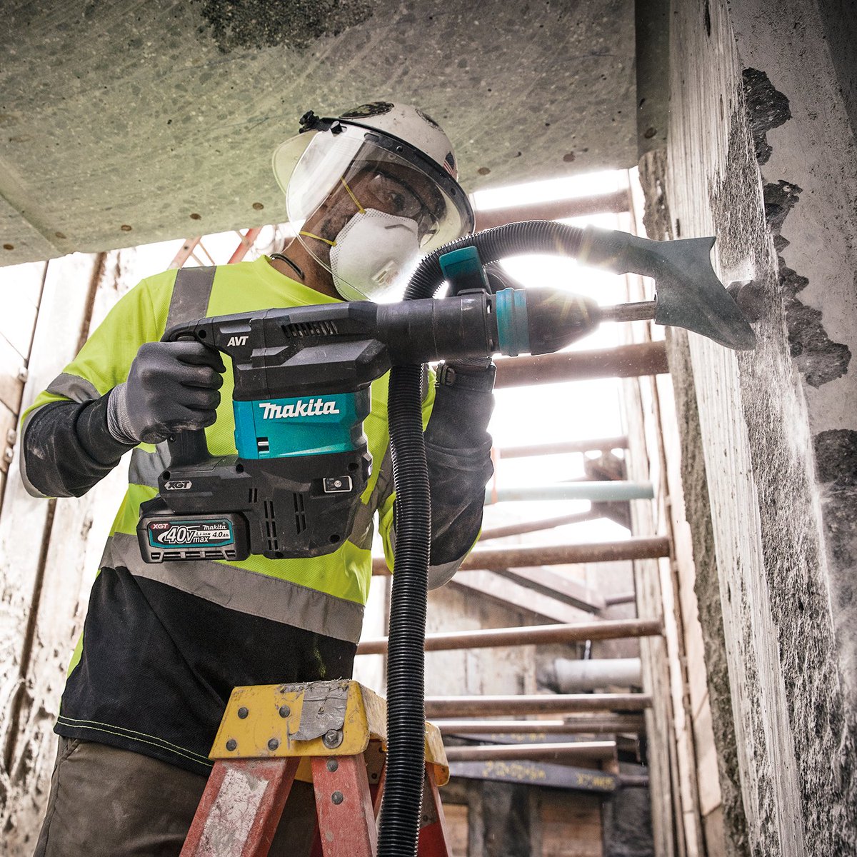 MakitaTools's tweet photo. The 80V max (40V max X2) XGT Brushless 28 lb. Demolition Hammer (GMH02) and 40V max XGT Brushless 15 lb. Demolition Hammer (GMH01) are cordless concrete solutions designed for heavy-load applications.
https://t.co/80Tuse1mDJ
#XGTsystem #makitausa #makitatools #makitaxgt https://t.co/Z7HoA5iEea