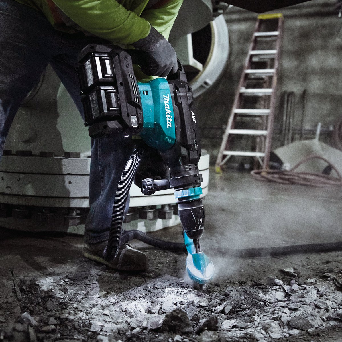 MakitaTools's tweet photo. The 80V max (40V max X2) XGT Brushless 28 lb. Demolition Hammer (GMH02) and 40V max XGT Brushless 15 lb. Demolition Hammer (GMH01) are cordless concrete solutions designed for heavy-load applications.
https://t.co/80Tuse1mDJ
#XGTsystem #makitausa #makitatools #makitaxgt https://t.co/Z7HoA5iEea