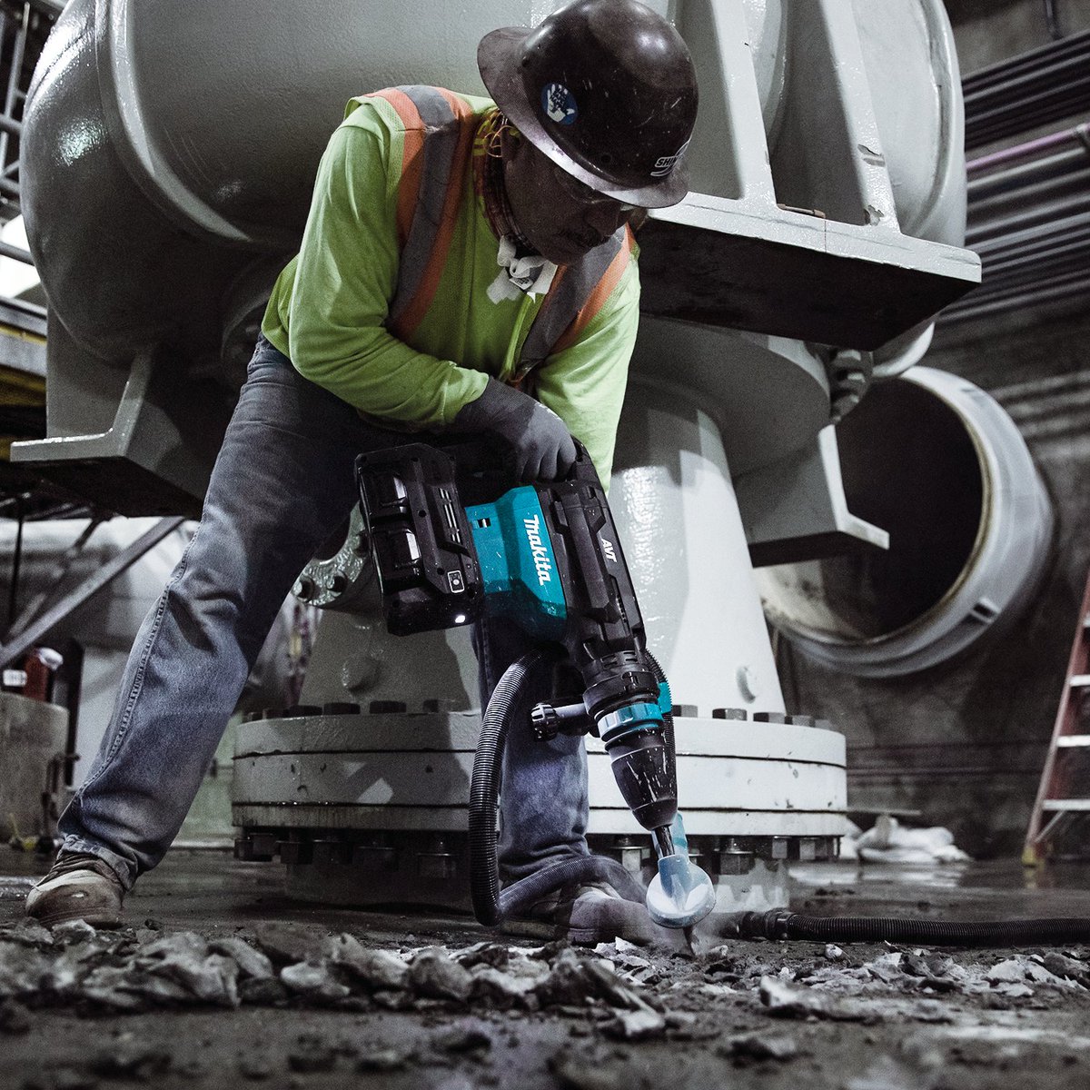 MakitaTools's tweet photo. The 80V max (40V max X2) XGT Brushless 28 lb. Demolition Hammer (GMH02) and 40V max XGT Brushless 15 lb. Demolition Hammer (GMH01) are cordless concrete solutions designed for heavy-load applications.
https://t.co/80Tuse1mDJ
#XGTsystem #makitausa #makitatools #makitaxgt https://t.co/Z7HoA5iEea