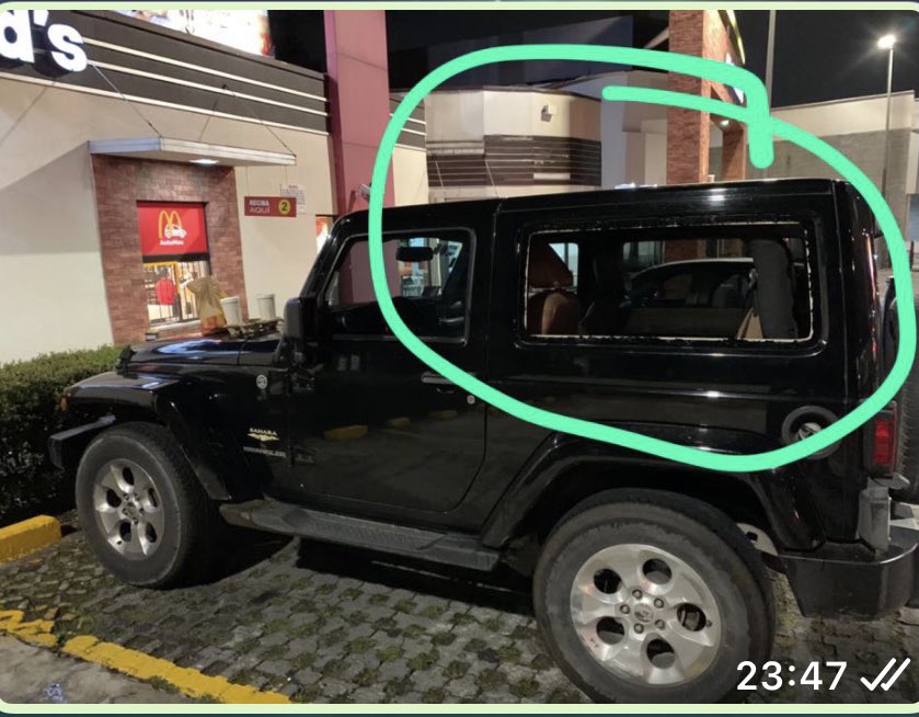 Con la pena de haber sido robado en el <a href="/McDonaldsMexico/">McDonald's México</a> de san Jerónimo el día 3 de agosto a las 9.30 pm en su estacionamiento (de pago) y frente al auto Mac a la vista tanto de trabajadores como del vigilante . Rompieron la ventana de mi carro ,robaron, y nose hacen responsables