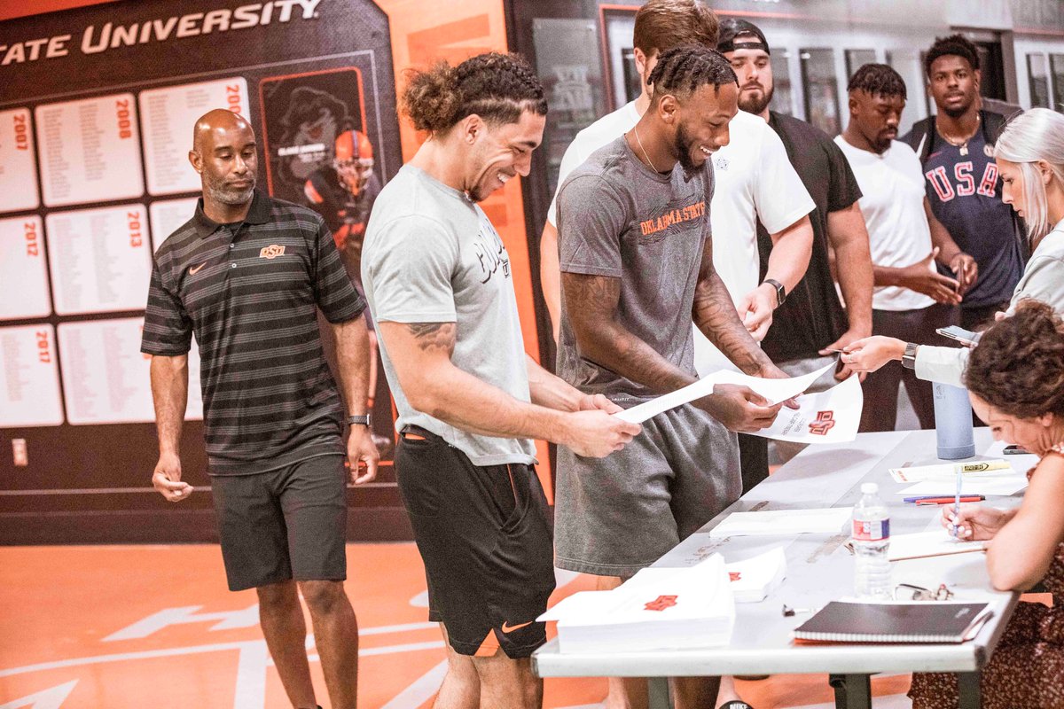 CowboyFB's tweet photo. Reporting for duty 🤠

#LetsRide I #GoPokes https://t.co/1SSpXKeFOL