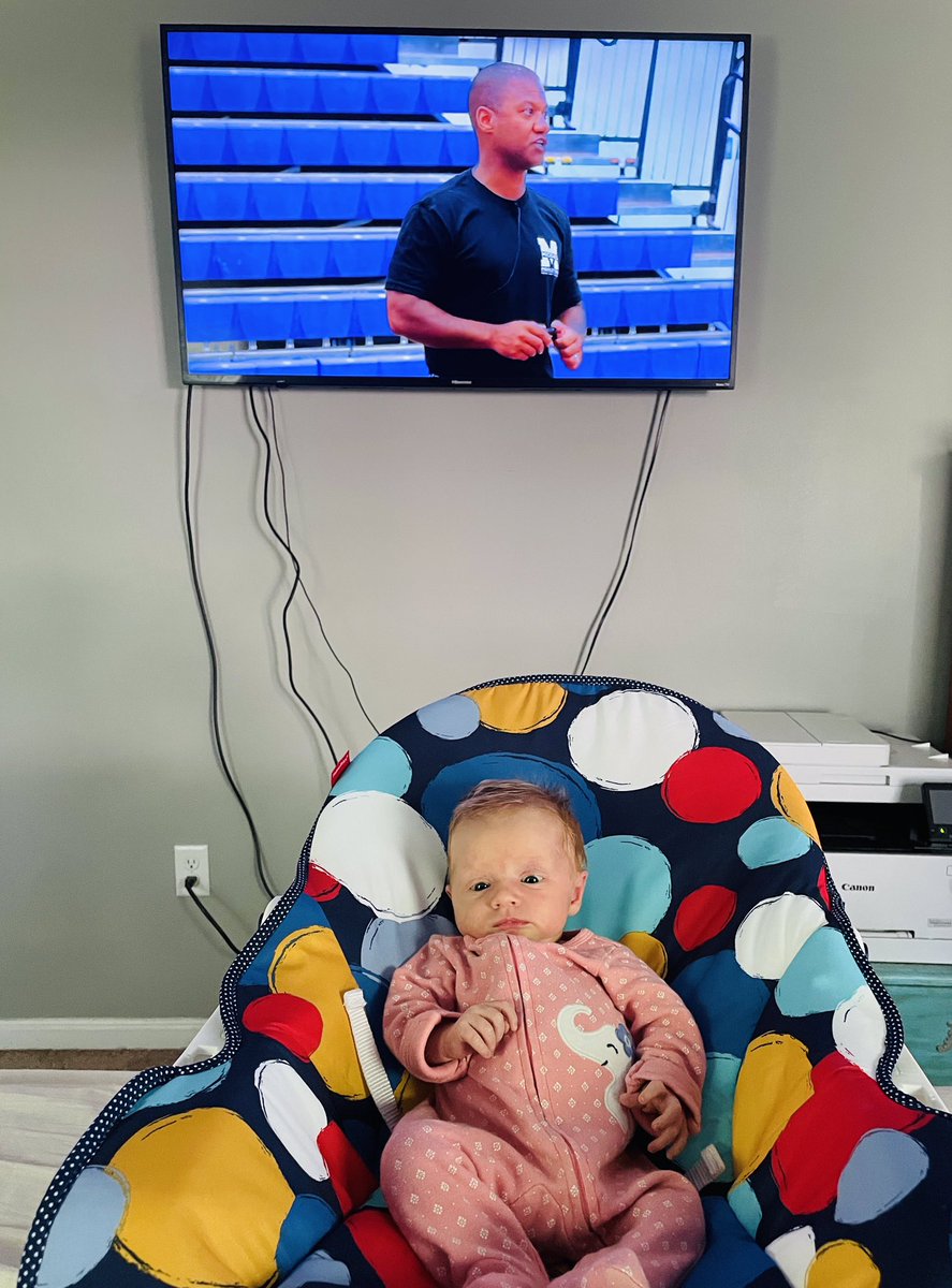 MrsH_SPED's tweet photo. The start of this school year looks a little different (again) with the start of my maternity leave. But grateful for an awesome district and that I was able to still “be there” for convocation via Facebook live! #MiddieRising #AmandaMustangs @AmandaEleTweets https://t.co/vfmGpLJ5uz