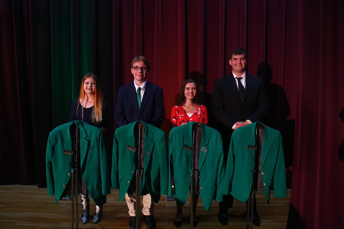 Arkansas4H's tweet photo. named the 2021-2022 #AR4HStateOfficers - wooo, what a ceremony!!
Click the #LinkInOurBio to get a look at some more photos ๐ธ๐#AR4HCenter #AR4HGotTalent #ArkansasLeadership #YouthLeadership #MakeTheBestBetter #Opportunity4All https://t.co/mNG1lVaIl9