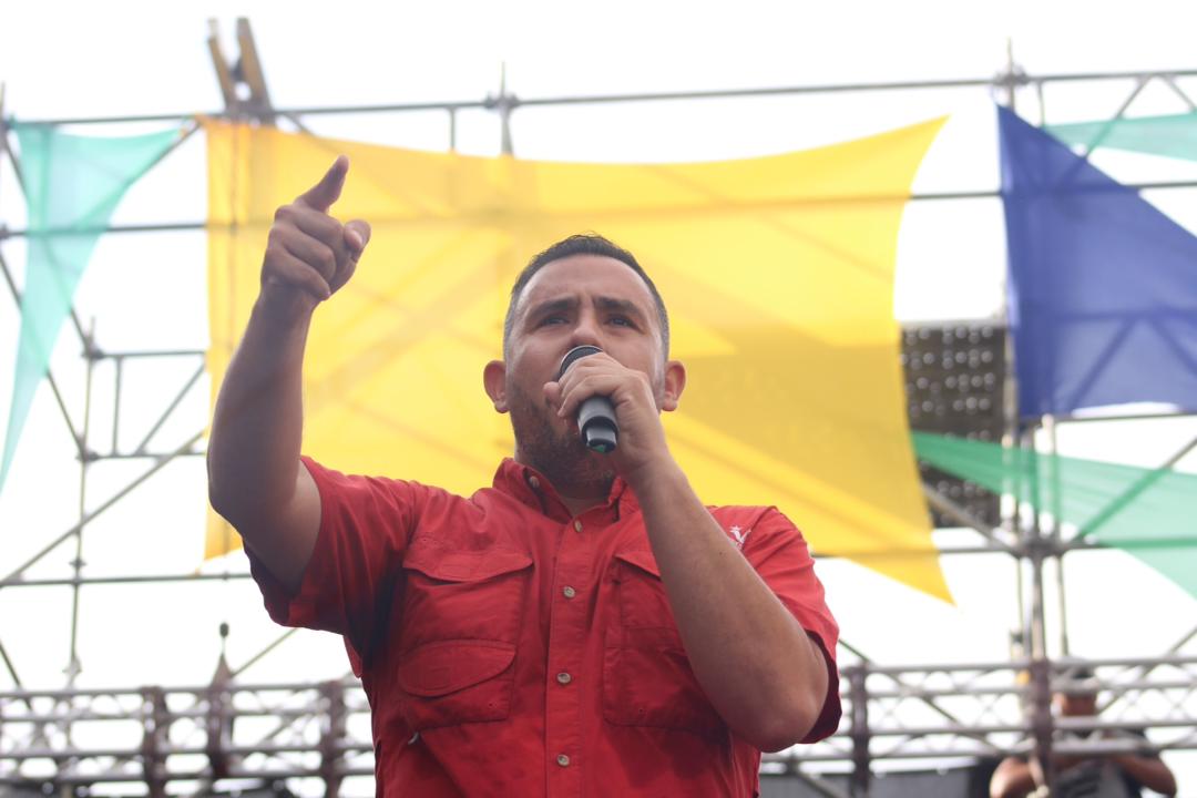 luismarcanos's tweet photo. En Anzóategui gana LA RENOVACIÓN!!! Que hermoso cierre de campaña, vamos a recuperar nuestro estado!! #EpaPSUV2021 #CierreDeCampaña https://t.co/LU5hS2BTyp
