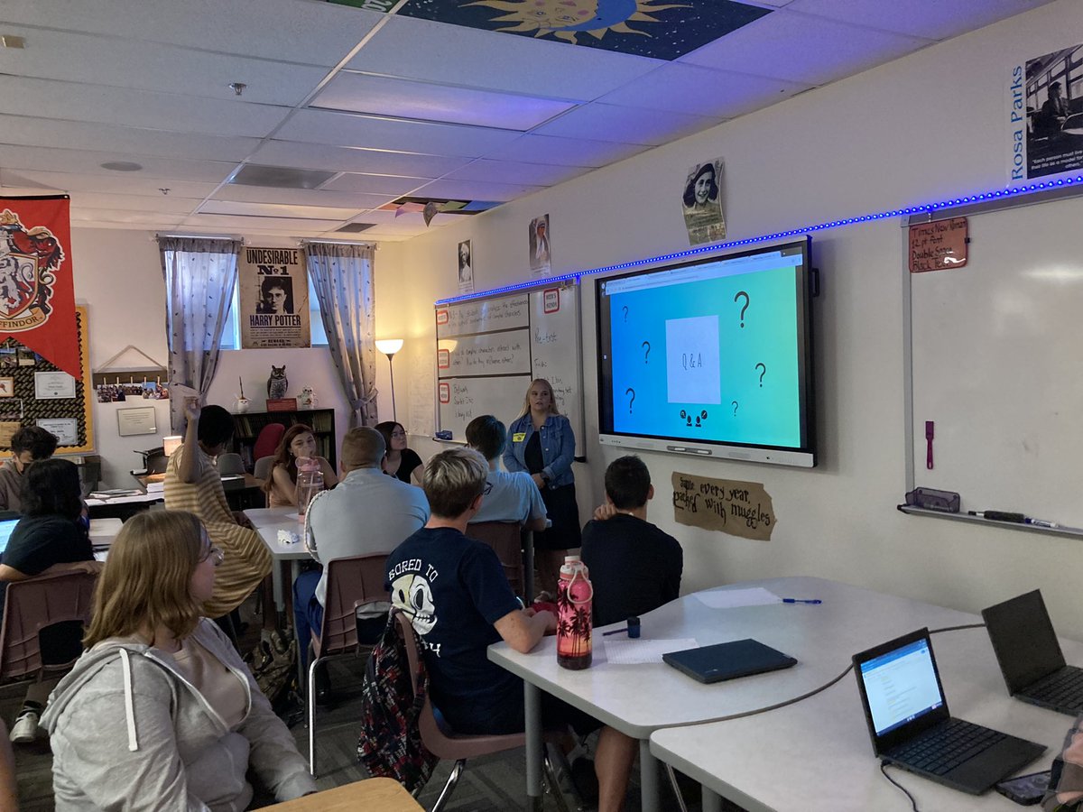 qchsavid's tweet photo. One of our recently graduated AVID students returned to campus to share advice and answer questions for our new AVID students. #thisisavid #qcleads https://t.co/fRNJk8WlhF