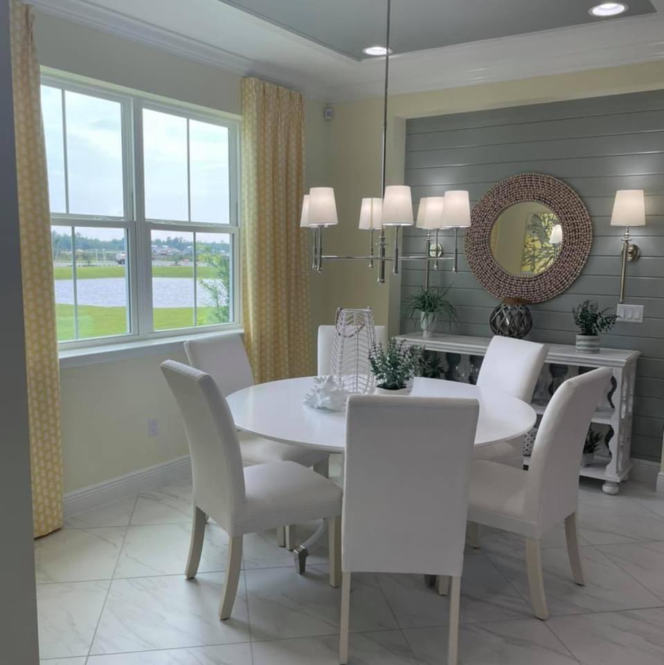 karenmitchellcb's tweet photo. Day 5 of Beach Week: Check out this beach house decorated in pale blue and yellow. #beachweek #beachdecor #beachlife #beachvibes #beachrealestate #beachhouse #beachhomes #beachhomesinside #beachblue #beachyellow #yellowkitchen #yellowbedroom #yellowdiningroom #yellowlivingroom https://t.co/qw5T3SFuaP