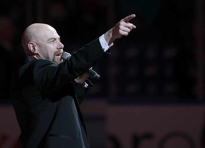 FFWBT's tweet photo. We’ve got quite the show coming your way on Saturday beginning at 11AM! 
⭐️ Doug Allen kicks us off with the anthem for the 3rd straight year 
⭐️ We will be raffling off over a dozen autographed Sabres items 
⭐️ A potential special appearance from Buffalo’s favorite mascot https://t.co/koP5WqepEJ