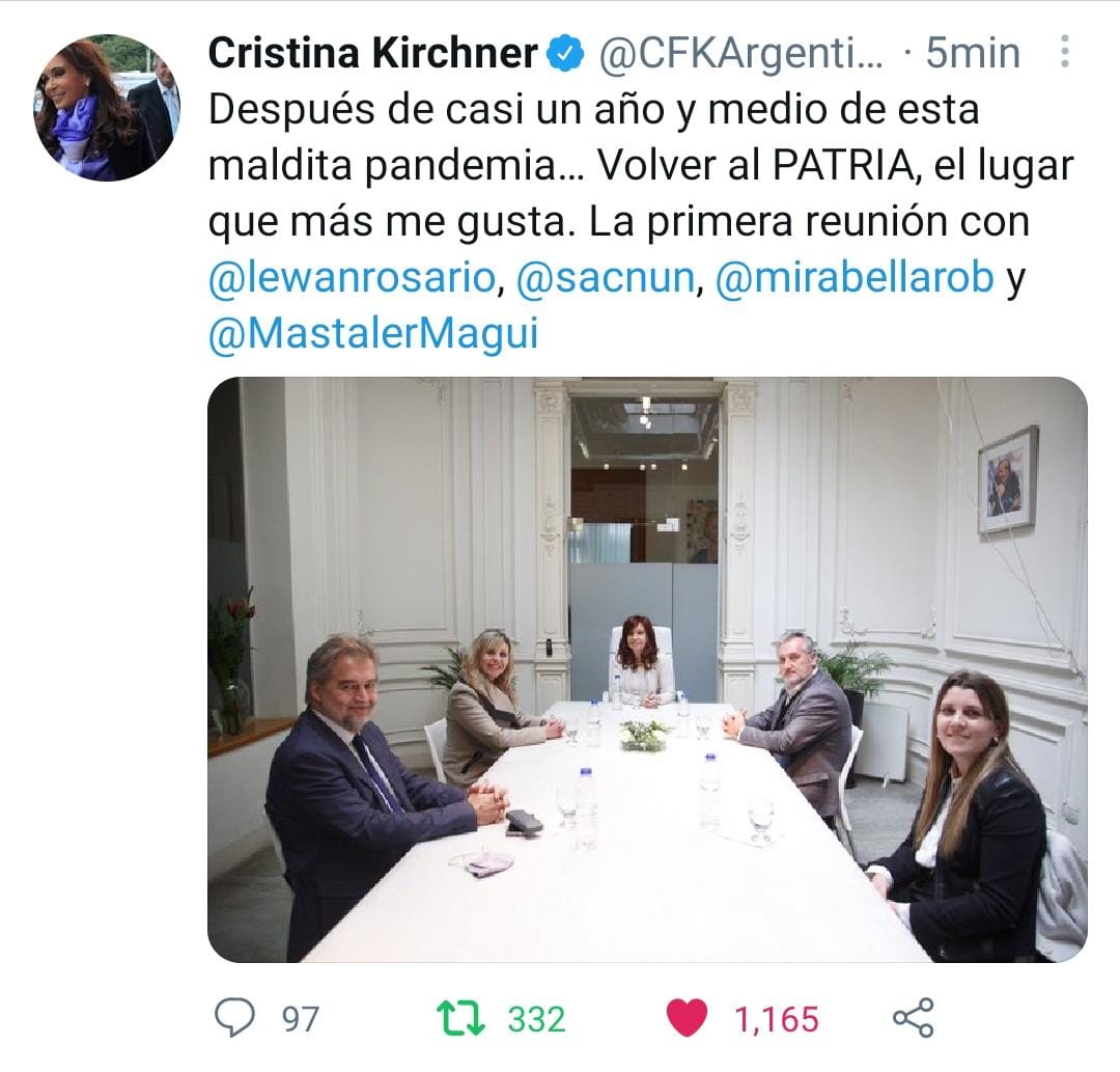 Los socios electorales de Rossi piden lealtad lamentablemente siempre que pudieron le clavaron un puñal en la espalda. 
Cada vez más convencido del camino que elegimos. Al lado del pueblo, al lado de Cristina.