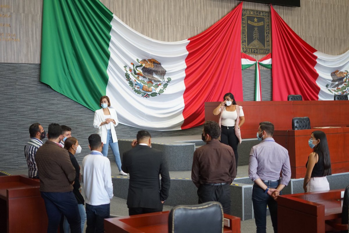 Damos por concluidos los trabajos del Congreso Juvenil 2021, aplaudo el entusiasmo y las ganas de trabajar de todas y todos los participantes. 
Agradezco a las y los ponentes y moderadores que apoyaron a todas y todos los jóvenes en sus respectivos proyectos.