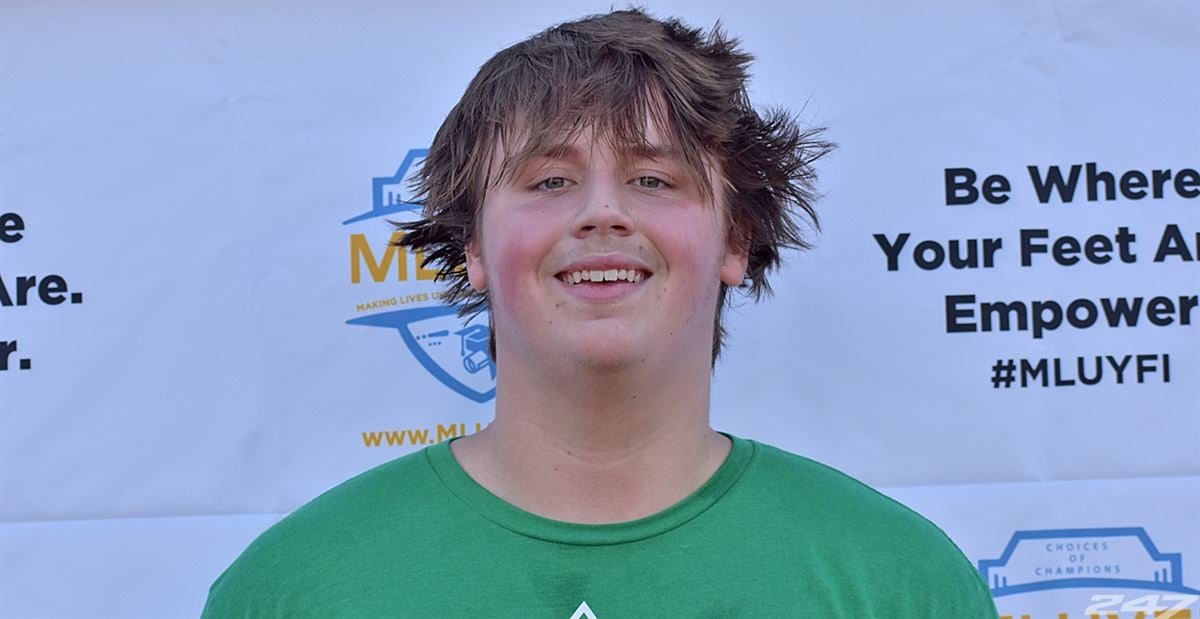 Danville (Calif.) San Ramon Valley offensive lineman Jackson Brown is continuing to add new offers to the mix and its giving him more to consider 247sports.com/Article/East-B…