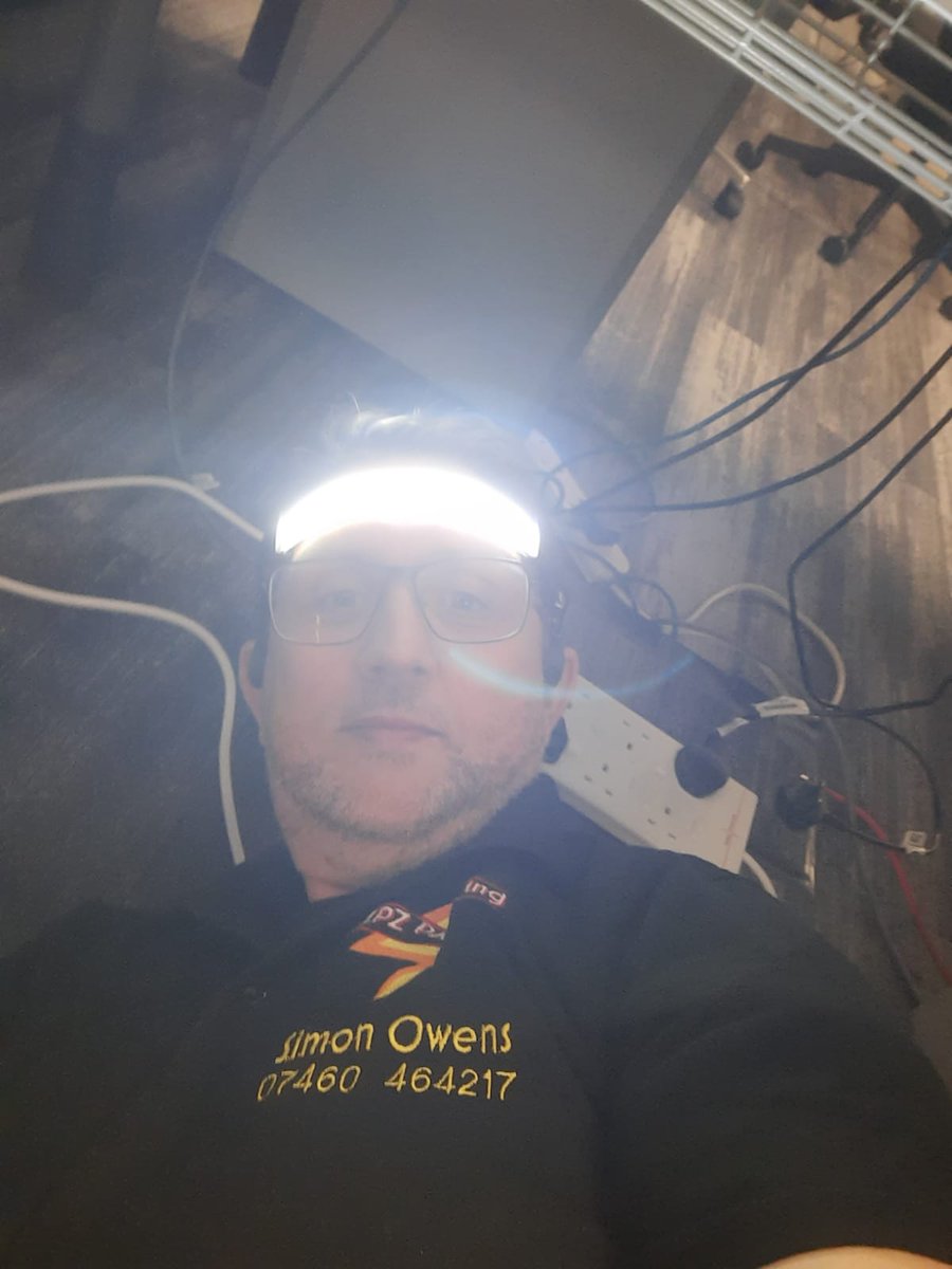 ezpzpattesting's tweet image. Just a lie down under a desk...the life of a nocturnal PAT tester 😂🤣

#pattest #pattester #pattestingservices #healthandsafety