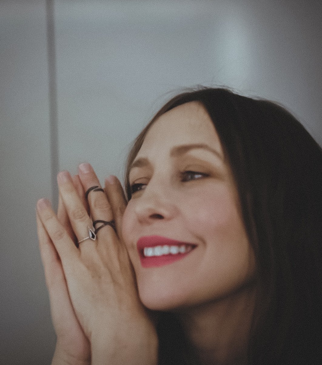 Laham kita <3

HAPPY BIRTHDAY VERA FARMIGA 