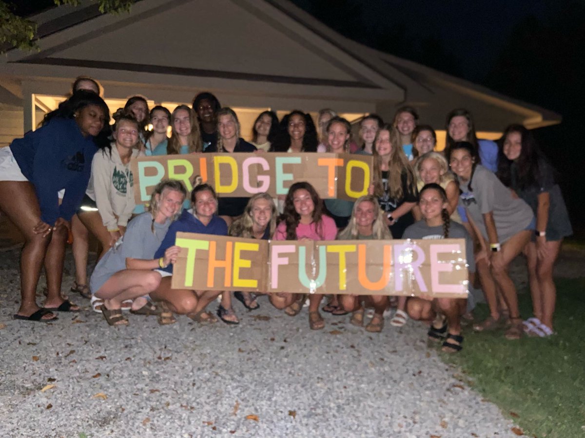 daleyeahcheer's tweet photo. We found out at camp that there are 26 “I’s” on our team and collectively, they make us ONE!  Lose even one of our “I’s” and we are no longer the same team. Our mountaintop experience changed us for the better. #contract #daleyeah #bridge2thefuture https://t.co/m4Nvrmi3b6