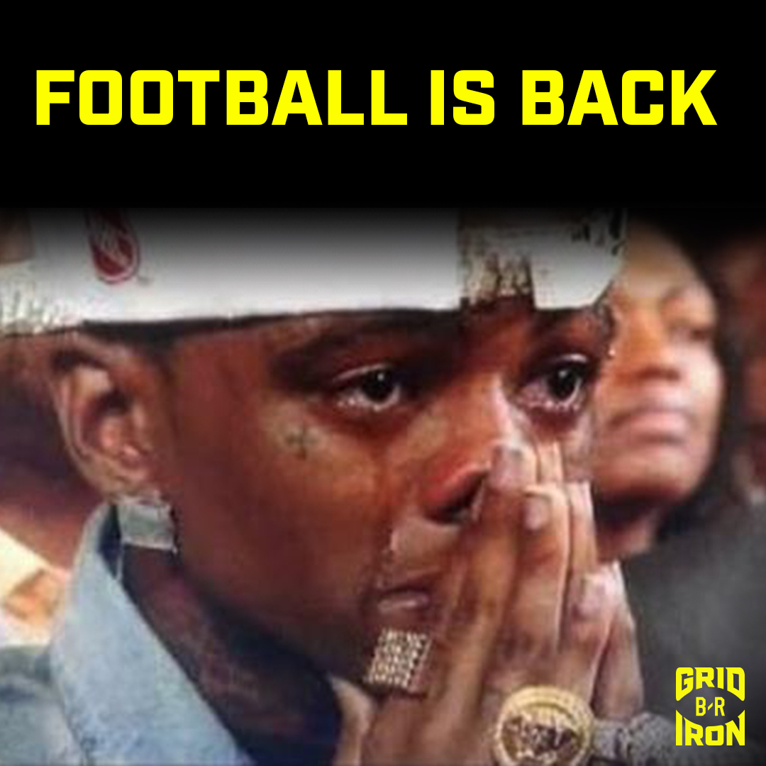 BleacherReport's tweet image. THE WAIT IS OVER 🏈