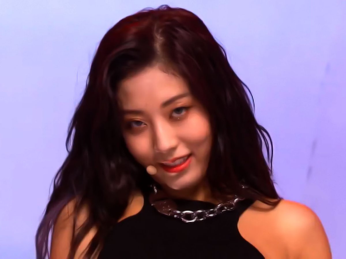 clcfeed's tweet image. still can't get over this seungyeon

#CLC #씨엘씨 #장승연
