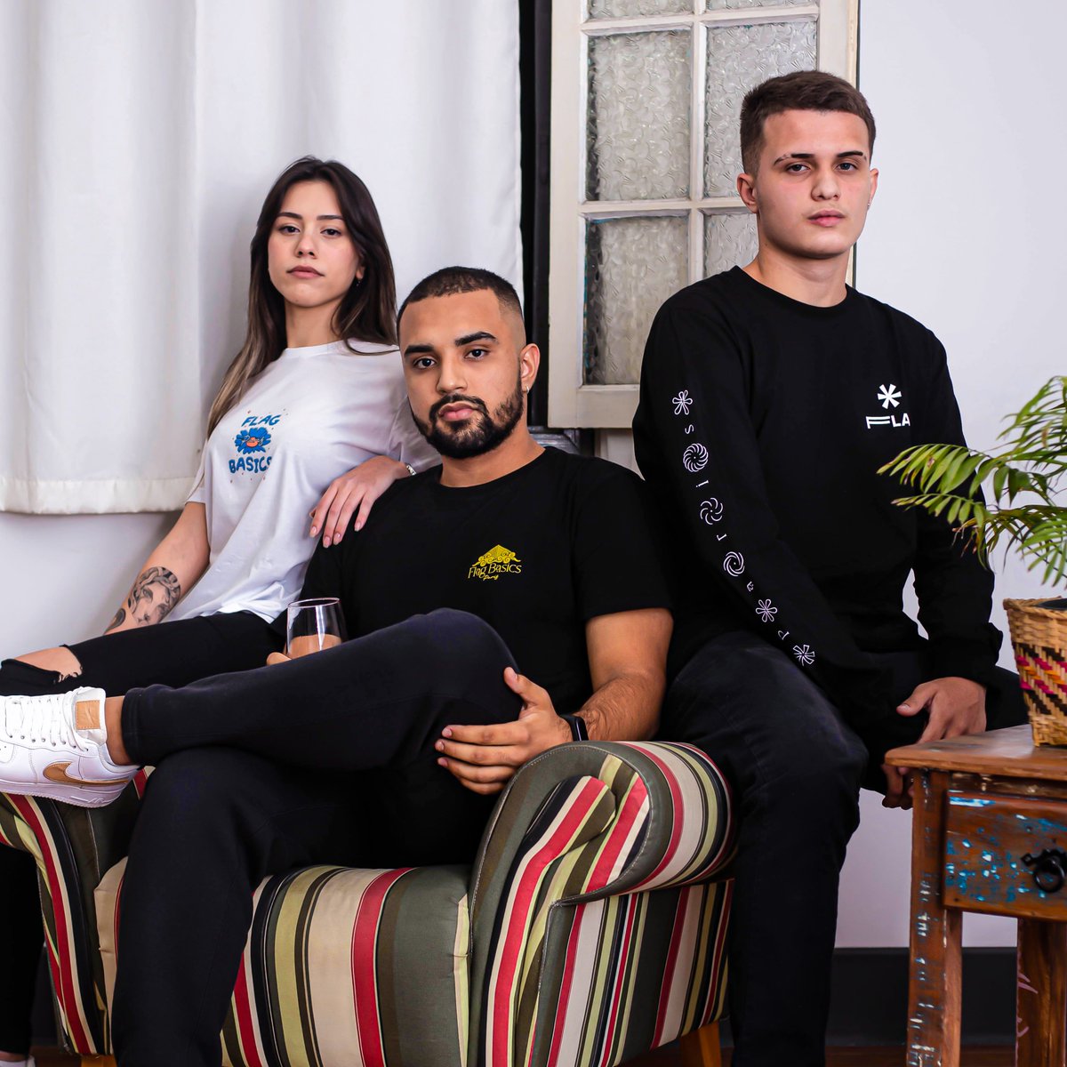 oficialflag's tweet photo. 🚨 BONJOUR MON AMI 🚨

O Novo Drop Flag® tá no ar!
A Flag Basics Paris é a nossa primeira parada e é bom ter você com a gente para contarmos essa história juntos. 

SEJAM BEM-VINDOS À PARIS!

Já disponível no nosso Site: https://t.co/hmNvPhHUhY https://t.co/8LIexZzeau