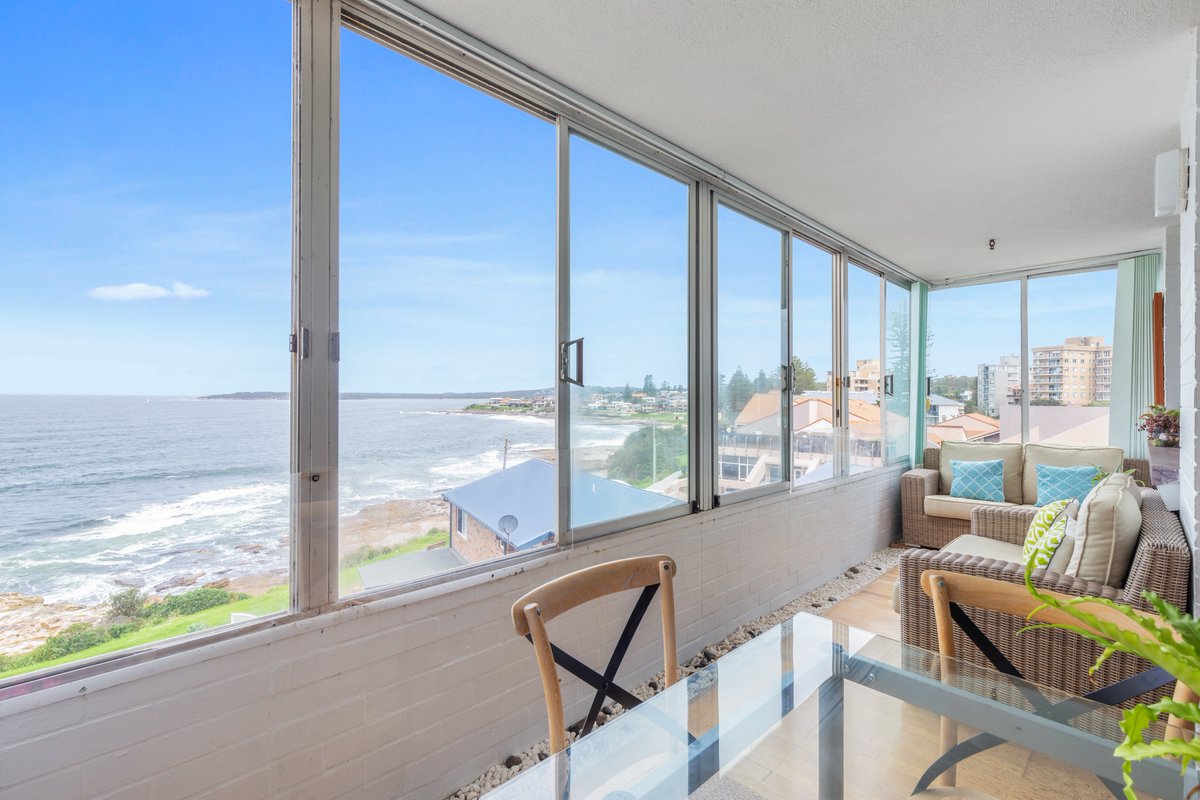 CompHomeRealty tweet picture