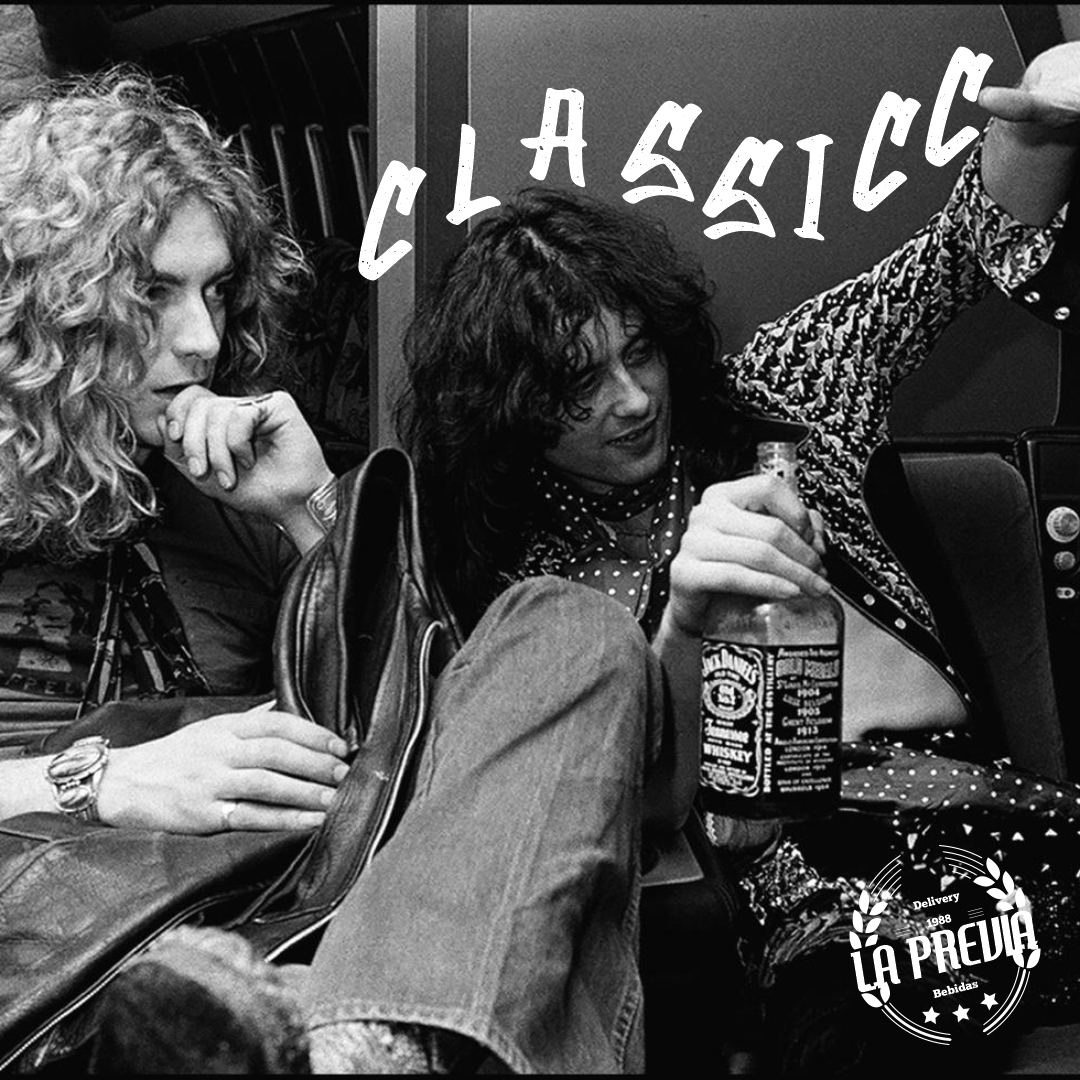 lapreviamoldes's tweet photo. El hit de todos los tiempos.#JackDaniels

#trago #bebida #alcohol #bebidaalcoholica #bebidas #deliverydealcohol #chupi #escabio https://t.co/7LsJHo5RNG