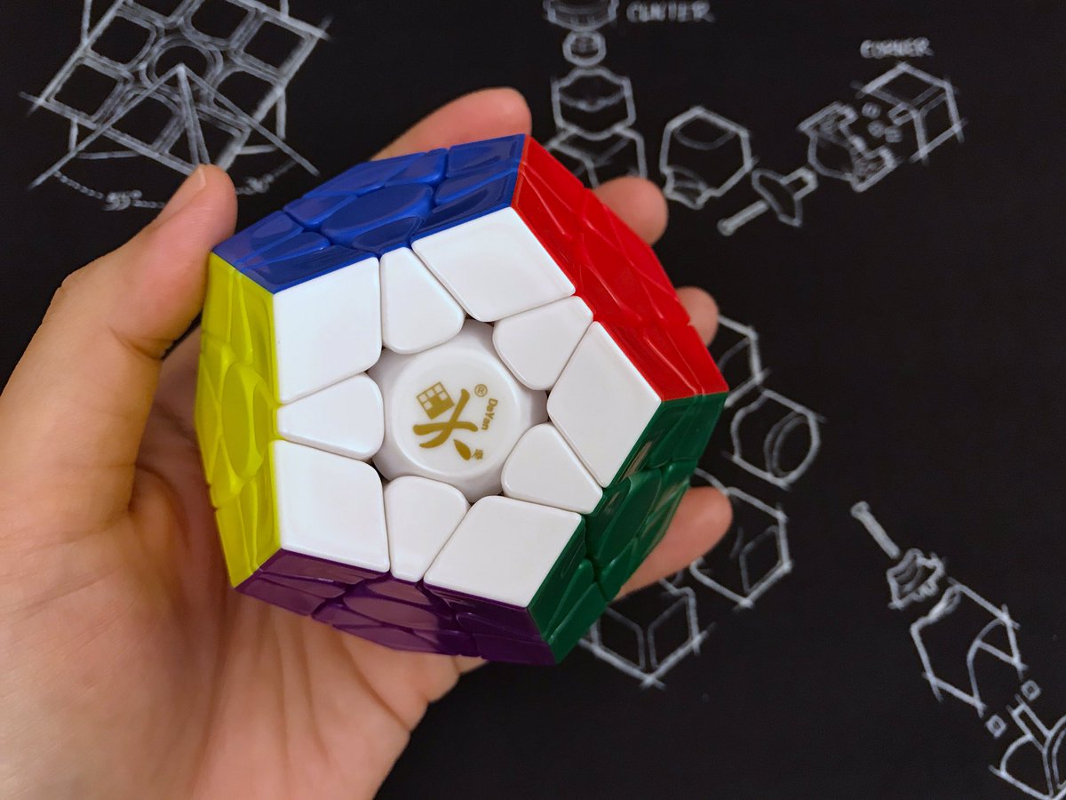 nicho's tweet image. Having solved my first Megaminx last night. Unexpectedly easy to learn, if you are already familiar with 3x3 cubing. This DaYan Megaminx V2 M is amazing! Incredibly smooth turning.

#cubing #megaminx #dayan