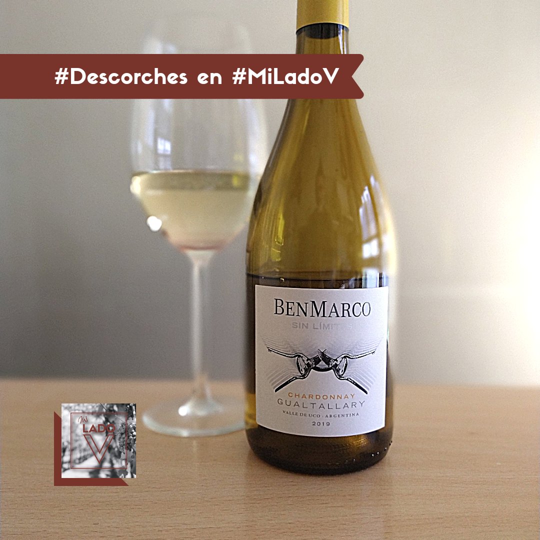 miladovcom's tweet photo. 🍷 [#Descorches en #MiLadoV]
Este #BenMarco #SinLímites muestra textura y un dejo salino, pero además, cuando comienza a abrir, es una explosión de flores y fruta blanca.
¿Querés más? El nivel de acidez es increíble, lo que augura una excelente evolución en botella.
.
Cheers!😉🍷 https://t.co/tJFCA39vjQ