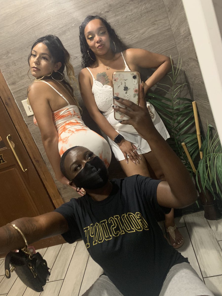 LoveeJoness__'s tweet photo. One thing about me.... imma jail pose or show my ass #HarrisEverAfter #23Days π£π£π£π£ https://t.co/Qg0bCzw2wH