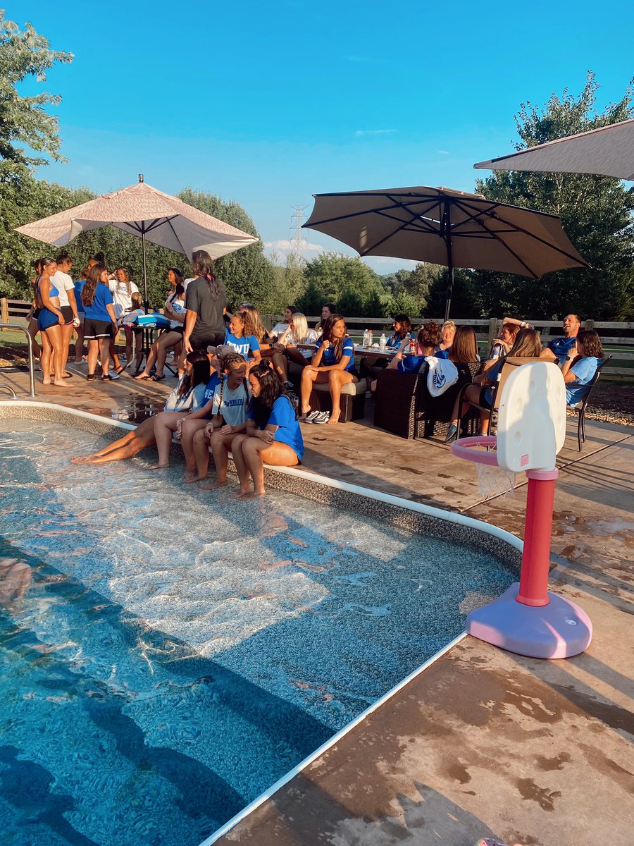 SoccerTwu's tweet photo. Thank you to the Greenhouse Church and the Liners for cooking and hosting us tonight for some team-bonding. We love getting plugged in with our local community and building relationship🐶💙 #BLEEDBLUE https://t.co/xO60BYJ4kf