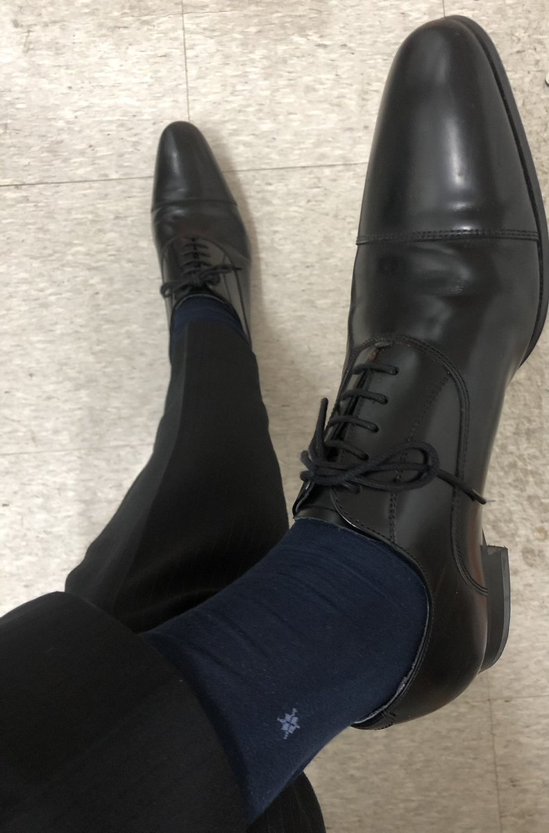 suitguy45's tweet photo. Today shoes socks https://t.co/NZdTEdLVDY