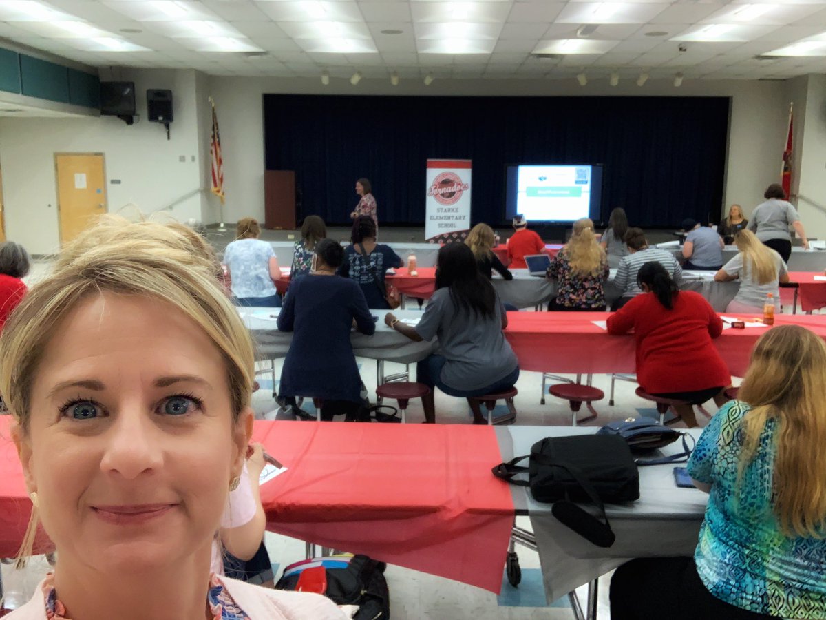 Learning together with K-5 teachers in Bradford County from the amazing <a href="/nefec/">NEFEC</a> <a href="/EducationFL/">Florida Department of Education</a> SRLD <a href="/edugator321/">Lindsay Harrison</a> all about literacy foundations, specifically the importance of students learning syllable types!! #gamechanger #phonicsfun
