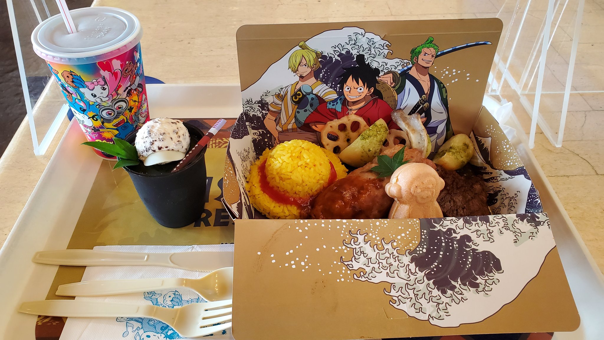 Kinki地方の子 Usj ワンピース プレミアサマー 21 グッズ代の参考にどうぞ ビーフステーキ 2100円 チキン 00円 フィッシュ 00円 見習い 10円 チョパえもん ゼリー 800円 ロー ムース 700円 ひょうたんボトル 10円 リプ欄に続く 検索用 ユニバ