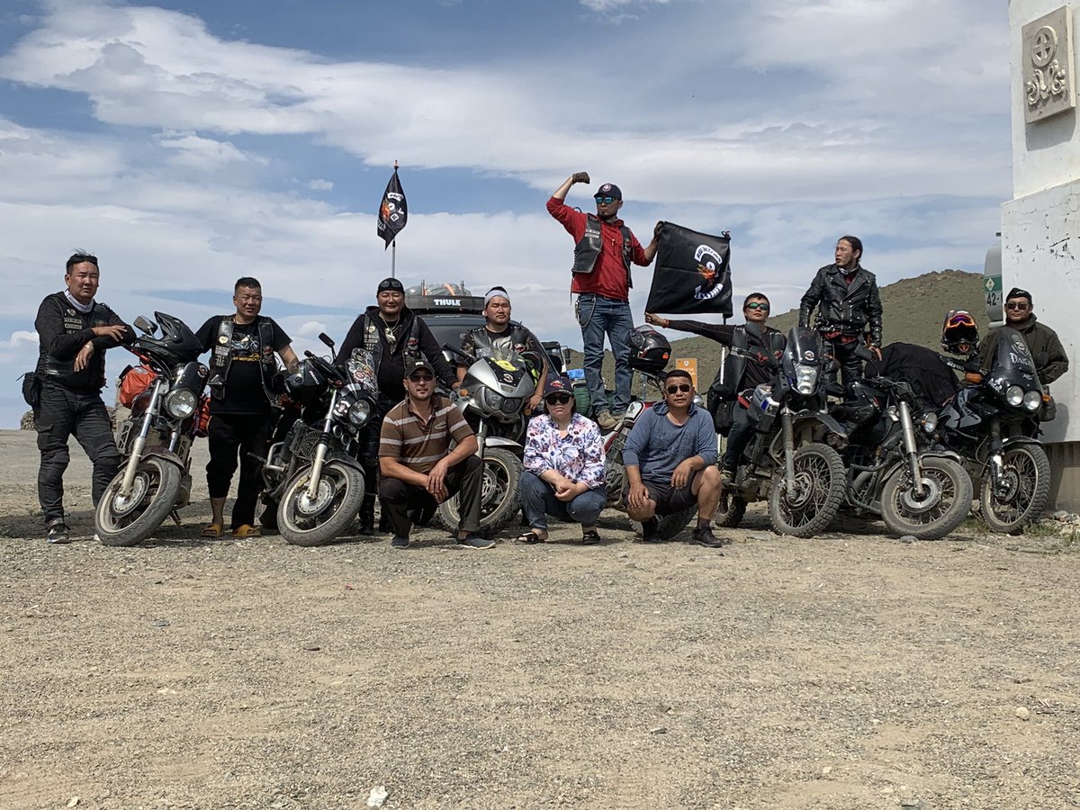 Сайхан явж байна даа