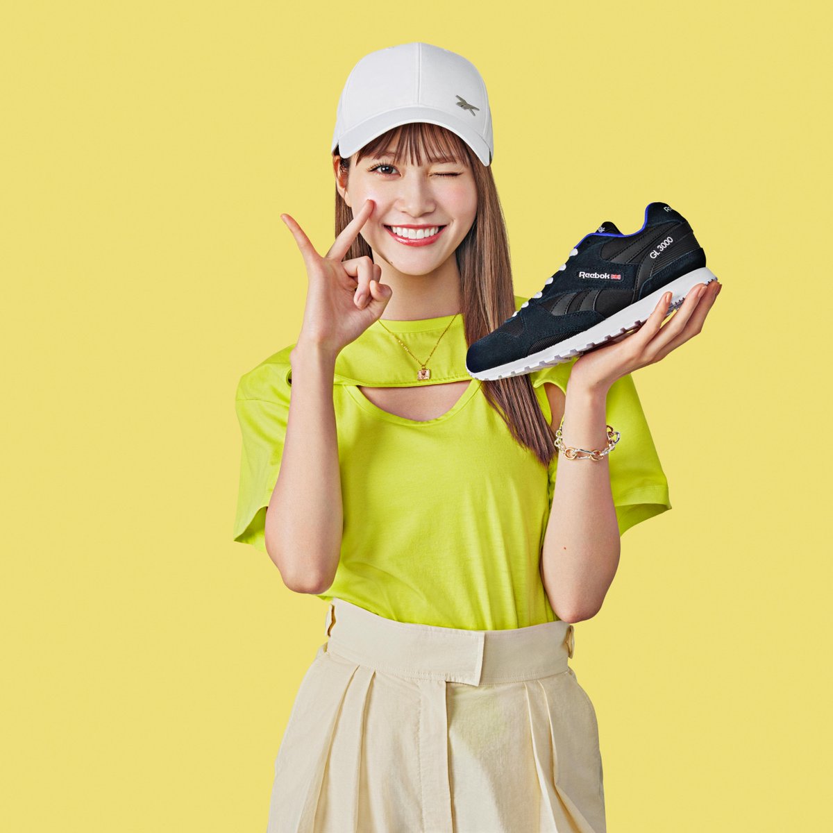 Reebokjp's tweet photo. レトロラン・スタイルを牽引するラインナップGL 3000からめるるモデルが店舗限定で登場！
△https://t.co/v7sp6khyfF
#リーボック #GL3000 #レトロランニング #めるる @meruru20020306 https://t.co/ZiqpBDqvQW