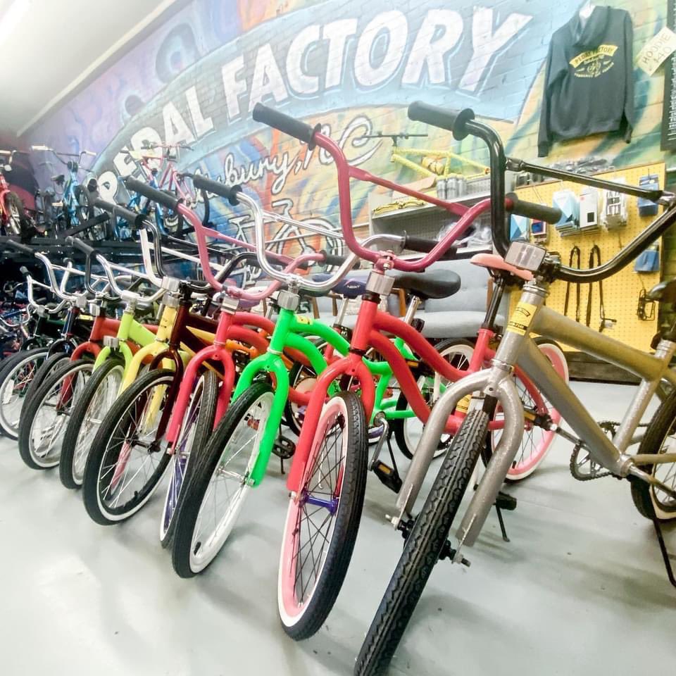 nbuckner7's tweet photo. Starting the year off with building relationships, problem solving, and serving our students! Thank you to @thepedalfactory for an amazing morning! Our @koontzpanthers are ready for an exciting school year! #principalshavefun #corevalues #whatsNEXTRSS #icanride #koontzcares https://t.co/HY87KwAjqZ