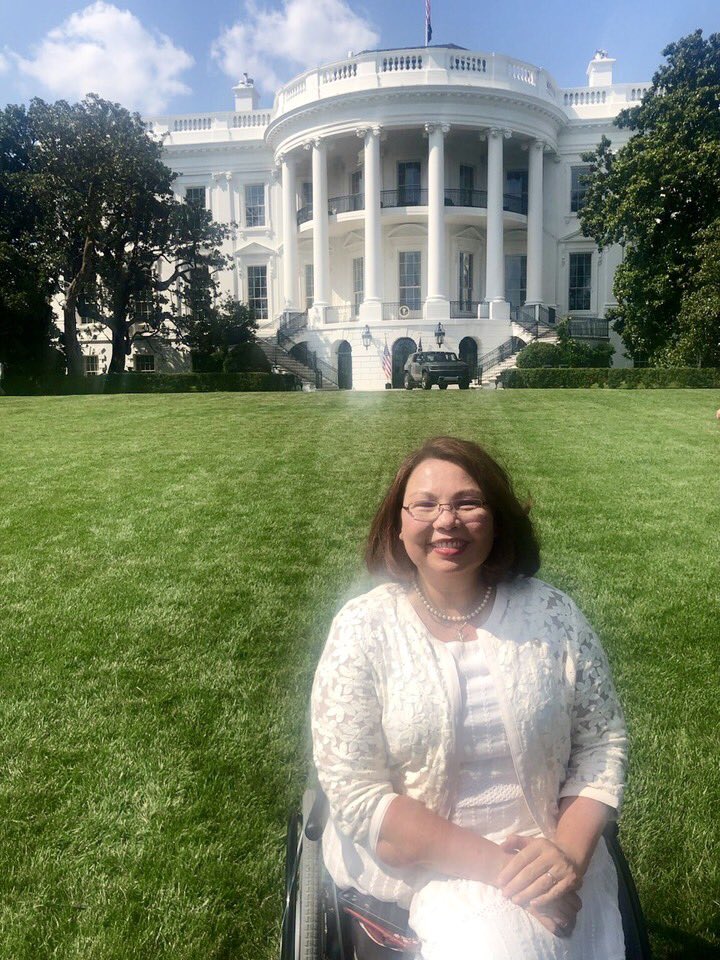 Tammy Duckworth tweet media