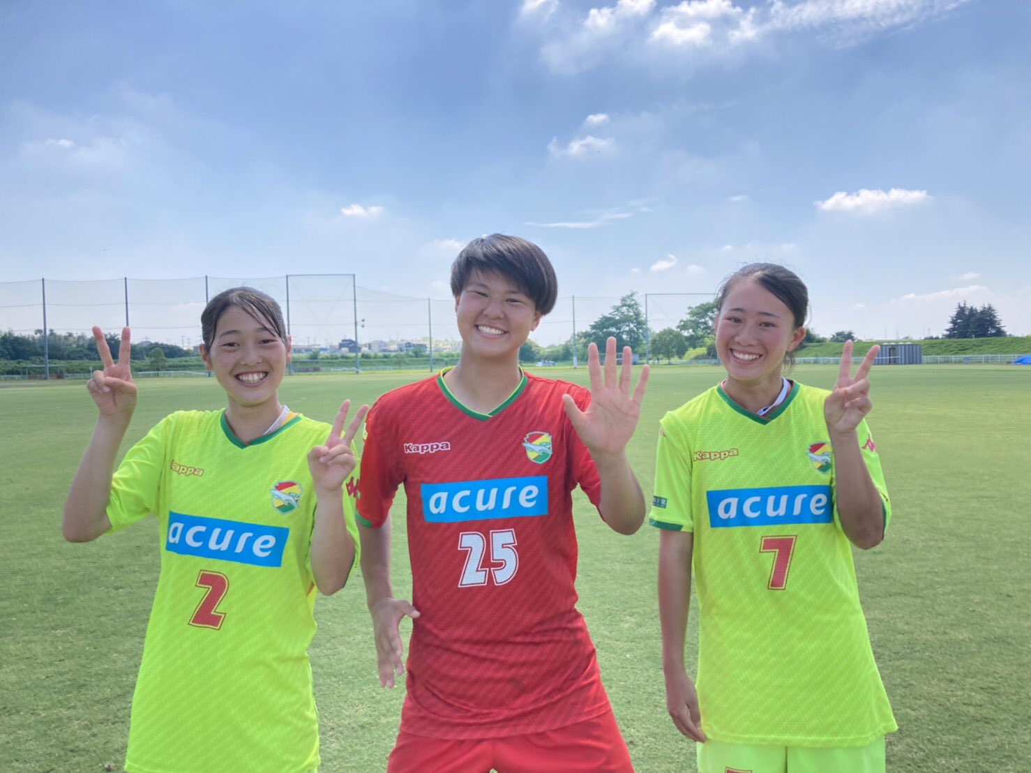 ジェフユナイテッド市原 千葉 公式 第3回クラブユース女子サッカー大会u18 準々決勝 2 2 Pk5 4 得点者 稲山美優 内田果菜 内田果菜 選手 少ないチャンスの中で2点決めきれることができた 準決勝も厳しい試合になると思いますが チーム一丸