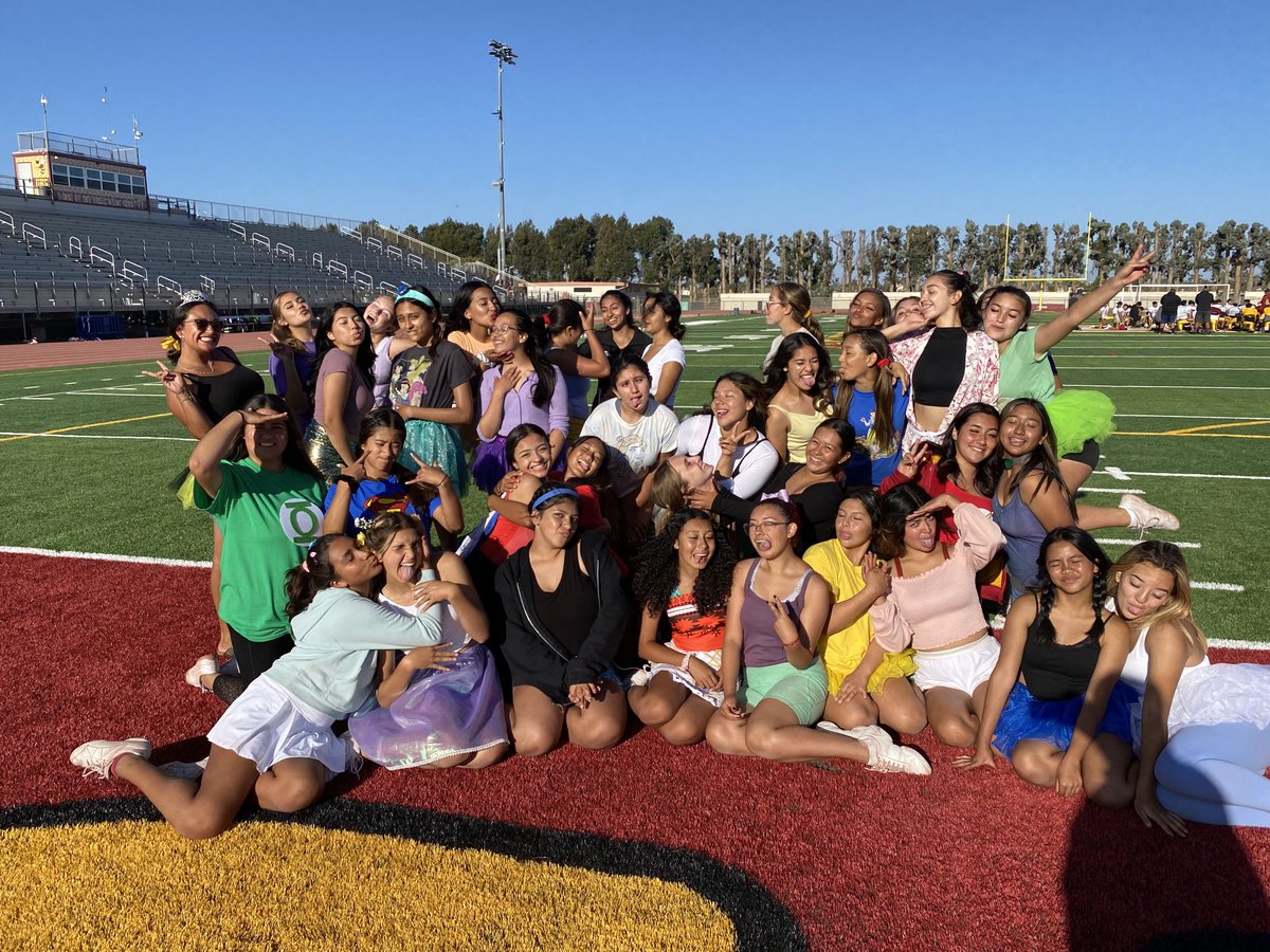 ⁦<a href="/ohs_jackets/">Oxnard High School</a>⁩ ⁦⁦<a href="/OxnardHSASB/">Oxnard High's ASB</a>⁩ Say hello to the 2021-22 OHS Cheer squad!! Their support of our school begins day 1 when they greet &amp; cheer for arriving students! Thank you cheer and Coach Alarcon!! You da best!! #Otown #EngageElevateCelebrate