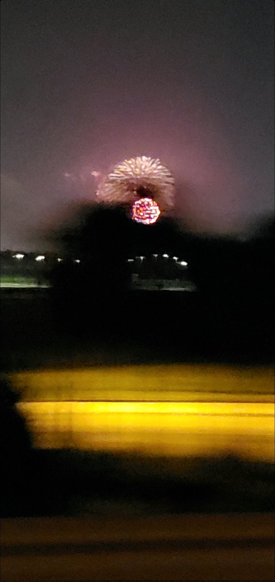 CSprite3's tweet image. Enjoying Disney fireworks driving home🎇💫🎆