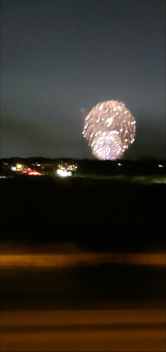 CSprite3's tweet image. Enjoying Disney fireworks driving home🎇💫🎆