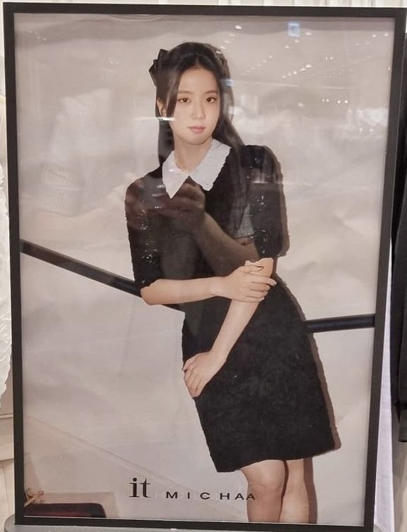 Jisoo for itMichaa 🖤 <a href="/BLACKPINK/">BLACKPINKOFFICIAL</a>